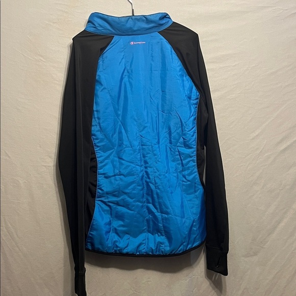 Champion Women's Vibrant Blue and Sleek Black Jacket Warm Control Size Large - Picture 6 of 10